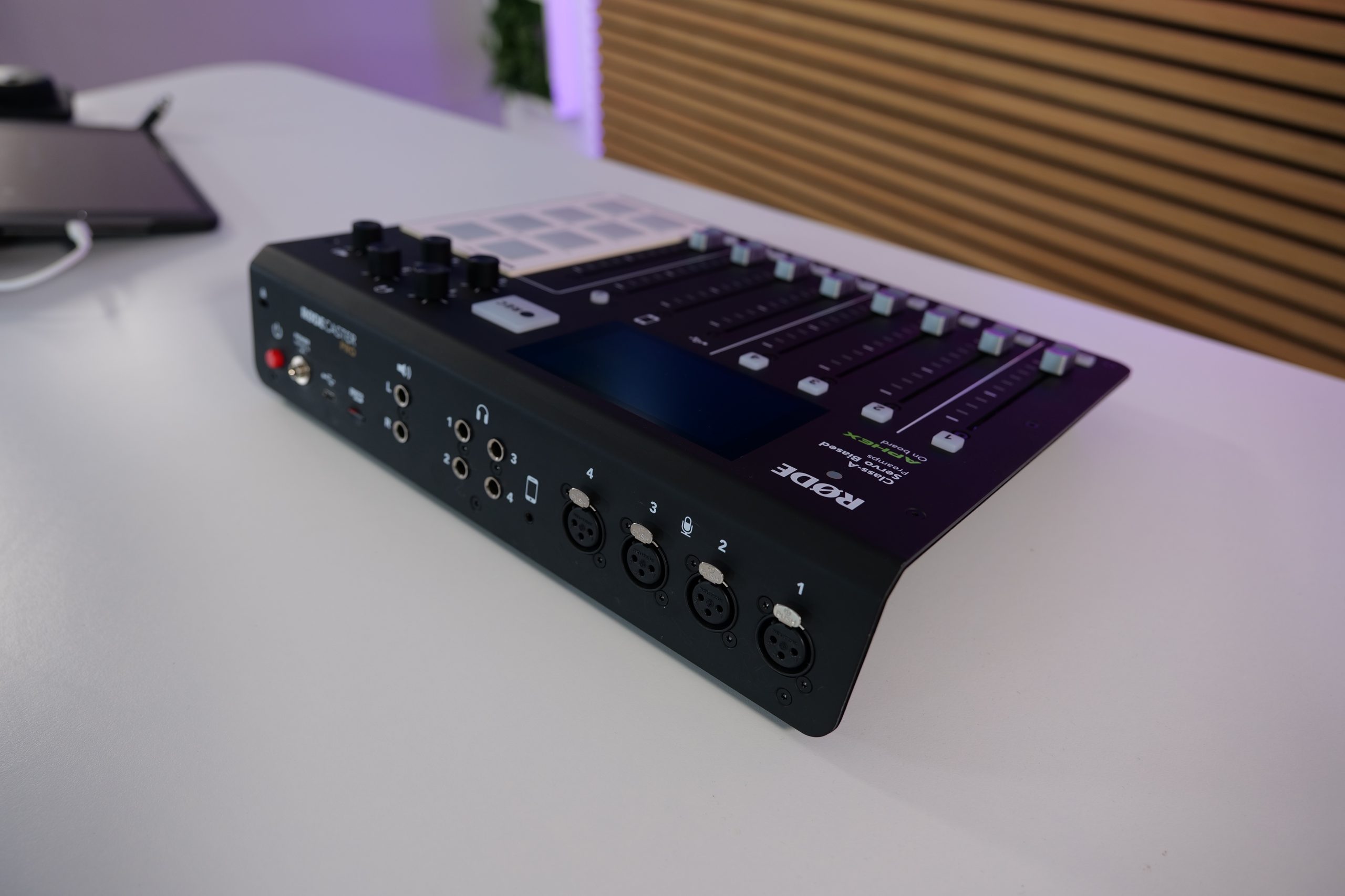 Rodecaster Pro (Gebruikt, maar in zeer nette staat) - Afbeelding 2